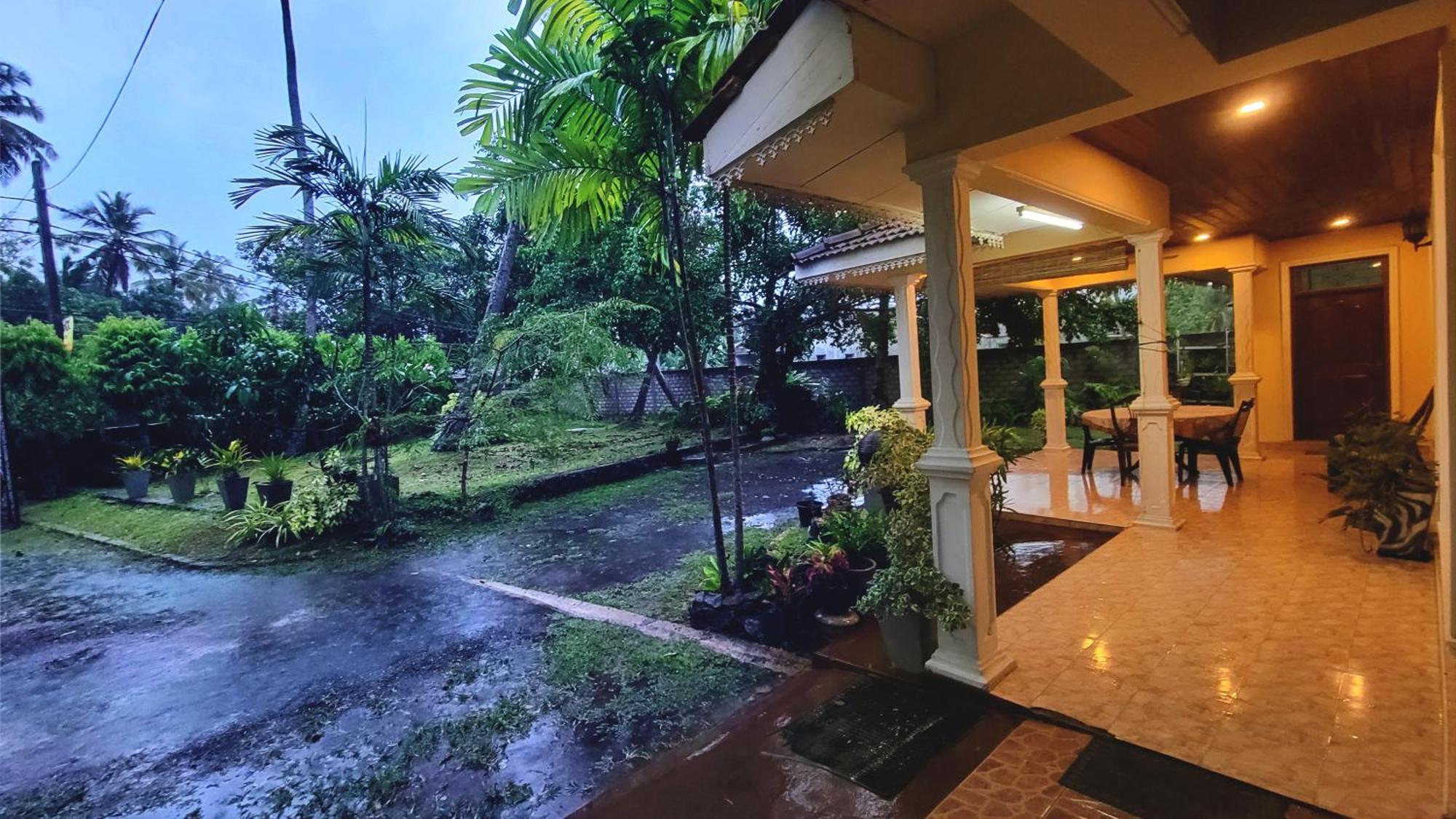 Coco Home Negombo Esterno foto